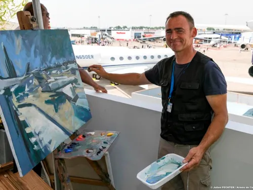 Nyoiseau. Le Commandant Florent Maussion est peintre officiel des...